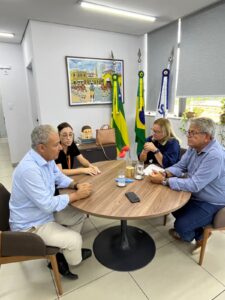 Reunião sobre Santana