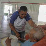 Senac Sergipe qualifica novos cuidadores de idosos