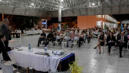 Diretor fala sobre empreendedorismo a alunos da Unit Itabaiana