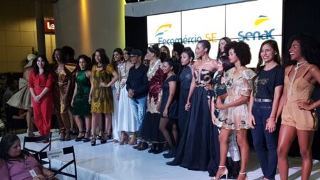 Alunos do Senac desfilam suas criações em grande evento de moda