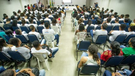 Dia da Juventude: Programa de Aprendizagem do Senac amplia perspectiva de trabalho para os jovens