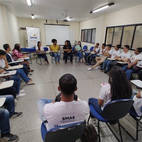 Alunos da UM do Conjunto Jardim participam de roda de conversa sobre trabalho na unidade de Aracaju