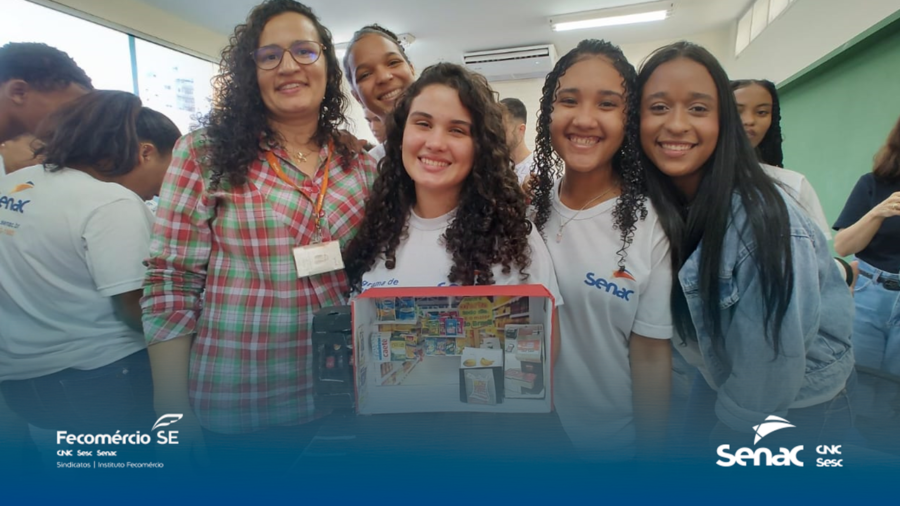 Alunos da aprendizagem encerram unidade com apresentação de maquetes