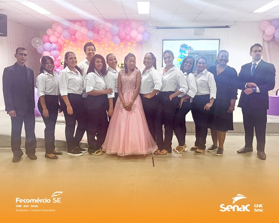 Alunos do curso Técnico em Evento do Senac-SE executam projeto social de festa para debutante