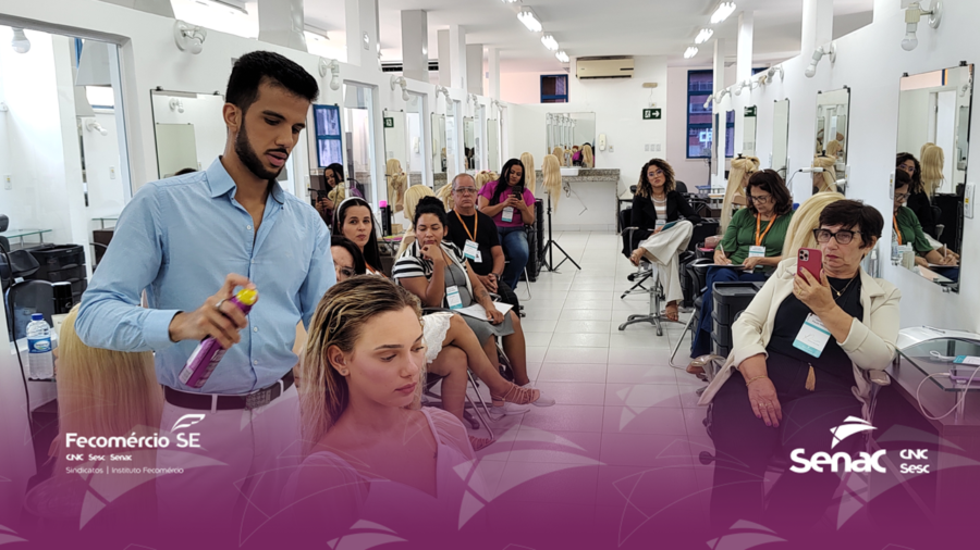Instrutores do Senac SE participam de curso com o cabeleireiro Paulo Militão