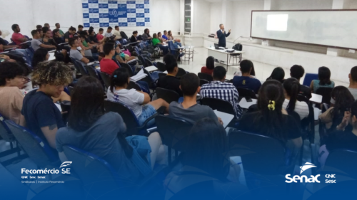 Instrutor do Senac faz palestra sobre oratória em evento acadêmico da UFS