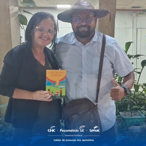Representante do Senac SE marca presença em lançamento de livro sobre capacitismo e inclusão 