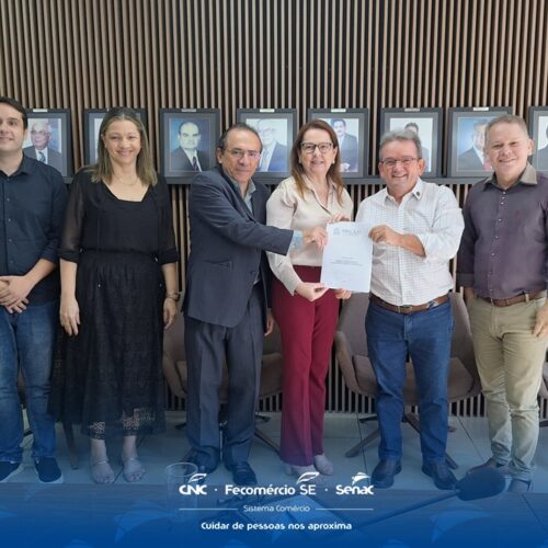 Sistema Fecomércio e Semfas assinam convênio de capacitação profissional