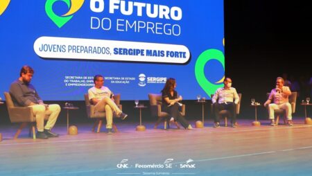 Senac Sergipe discute o futuro do mercado de trabalho com jovens em evento do Governo do Estado
