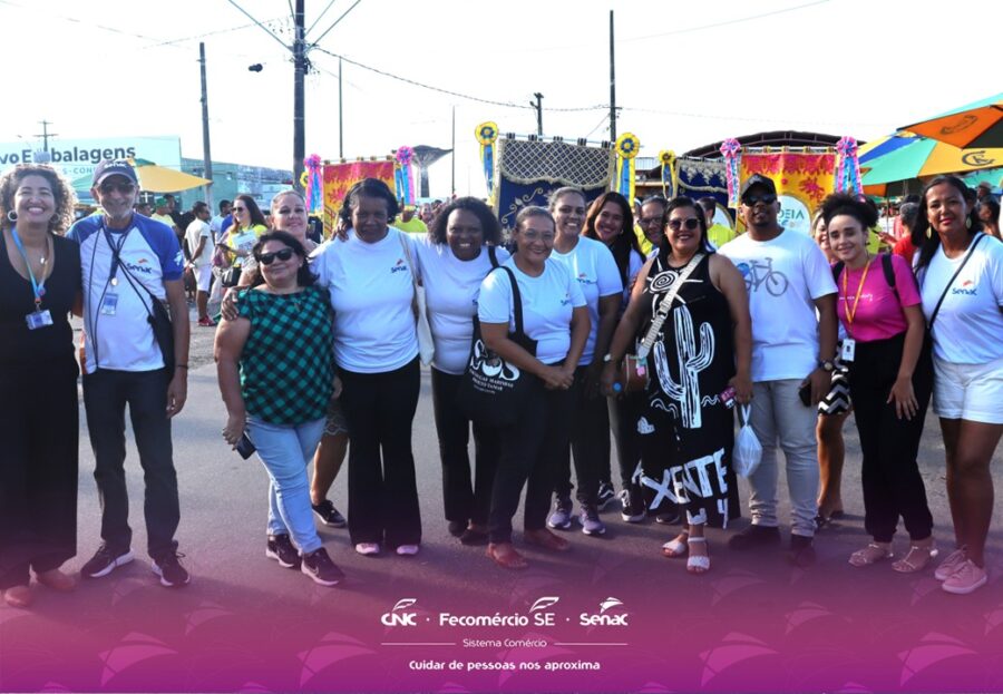 Alunos do Senac Sergipe participam de cortejo folclórico do Sesc