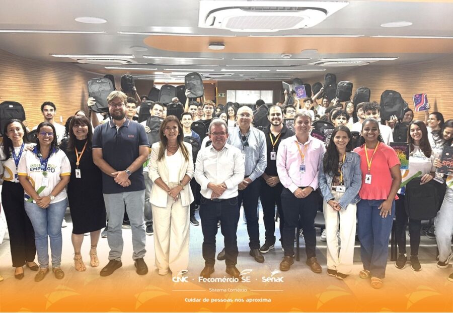 Aprendizagem: alunos do Senac de Itabaiana recebem kits didáticos do Programa Primeiro Emprego 