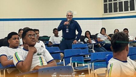 Senac Sergipe realiza palestra para jovens do Bairro Coqueiral 