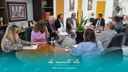 Fecomércio, Senac e TRT-20 dialogam sobre parceria com implantação de restaurante escola 