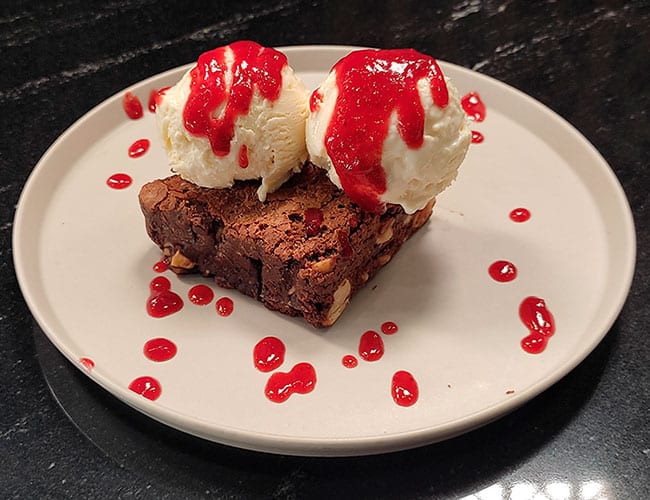 Brownie com Sorvete de Ninho