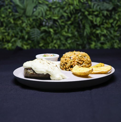 Picanha Fatiada comFonduta de Queijo